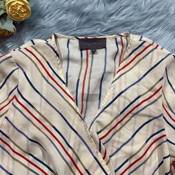 Evereve Sunday in Brooklyn Multi Stripe Surplice Top sz M - Picture 2 of 9